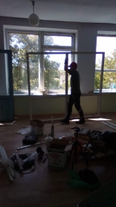 В Комсомольському Нечаянська громада ремонтує садочки та школи